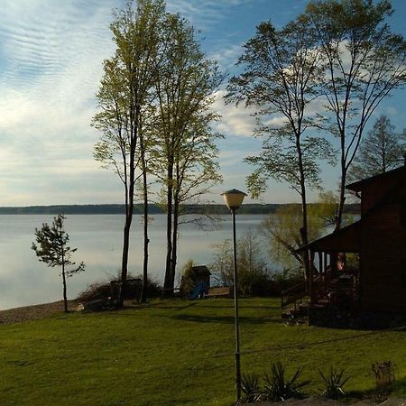 Domek Nad Jeziorem Na Mazurach-Marta Jeziorowskie Bagian luar foto